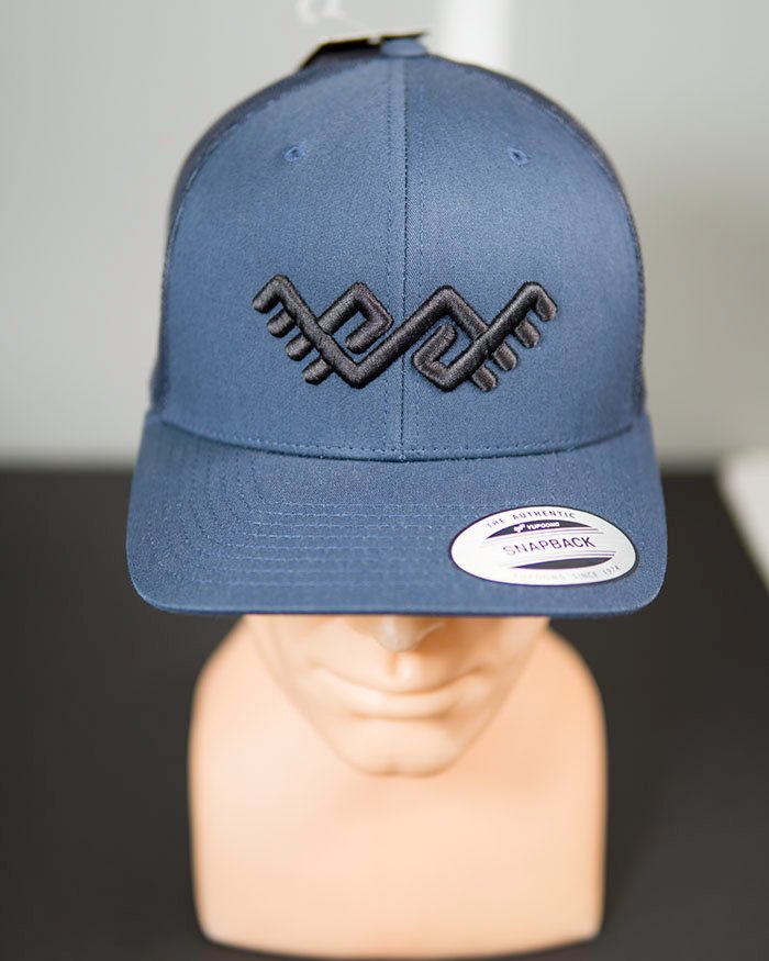 Snapback kepuraitė su tinkleliu "Sparnuotasis žaltys" - Image 7