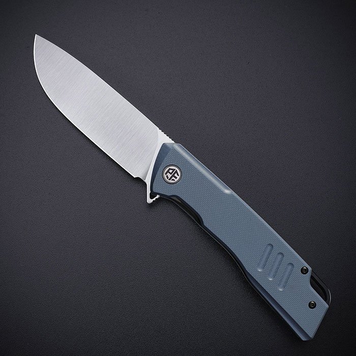 Sulankstomas peilis Loco Petrified Fish PFB02 satin ašmenys mėlyna G10 rankena EDC peilis