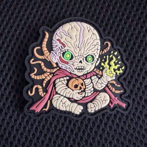 PVC antsiuvas „Baby Vecna“ limituoto leidimo PaganEDC antsiuvas įkvėptas serialo Stranger Things